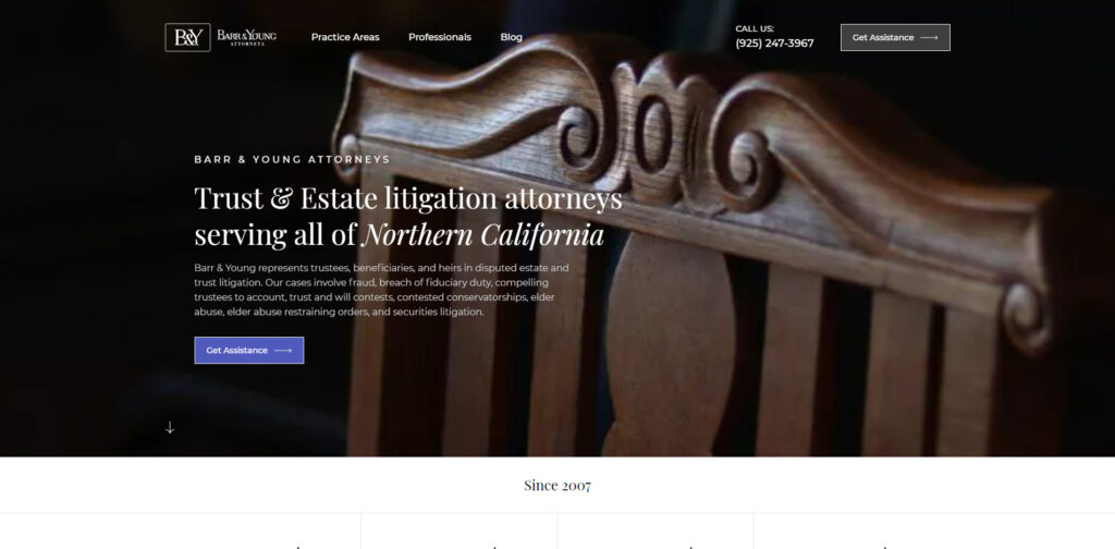 barr y abogados jóvenes