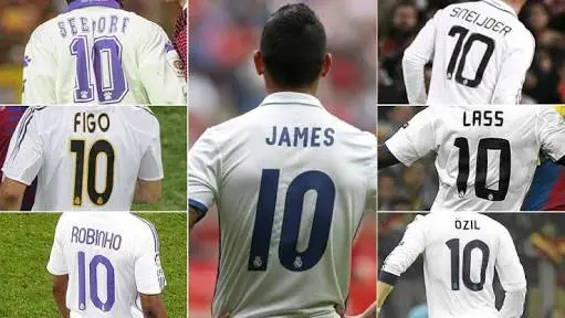jugadores de fútbol con camiseta número 10