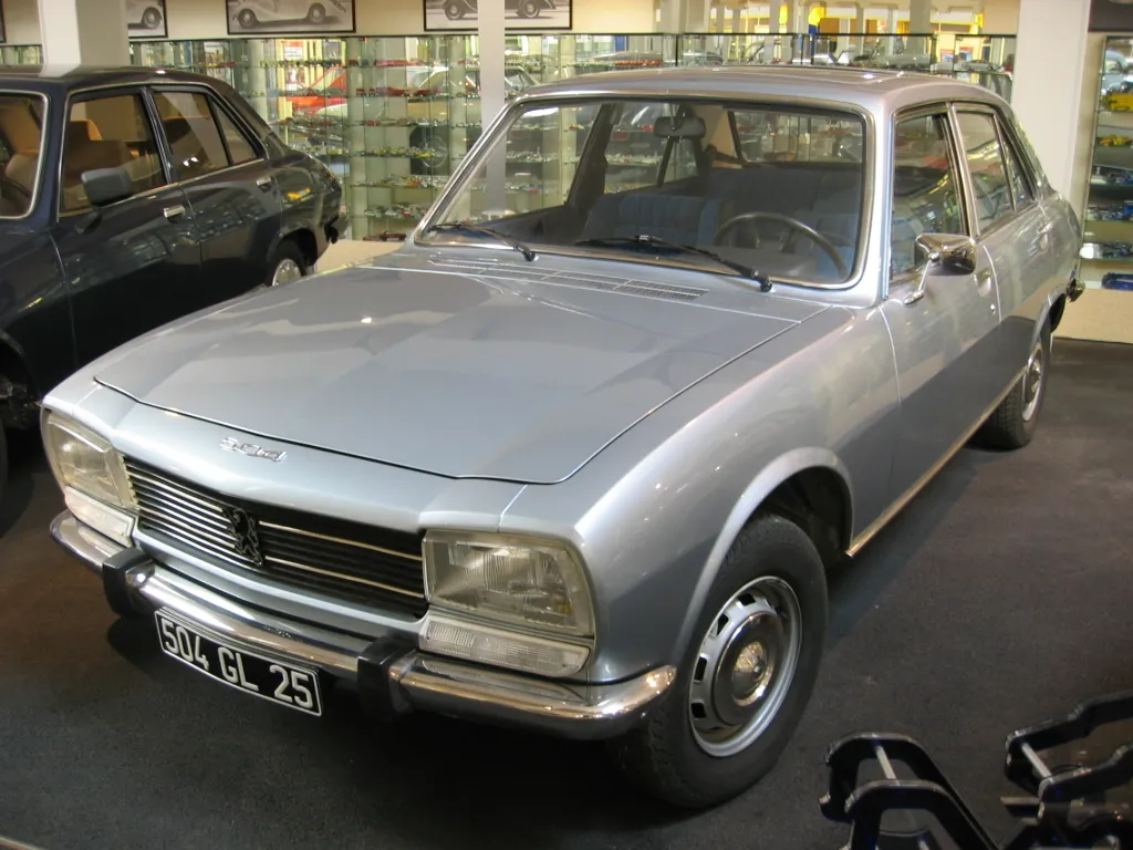 เปอโยต์ 504 Saloon car