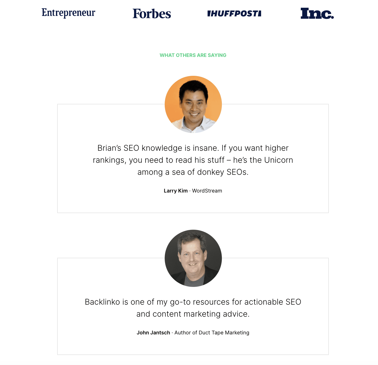 gambar dua orang memberikan testimonial di halaman web