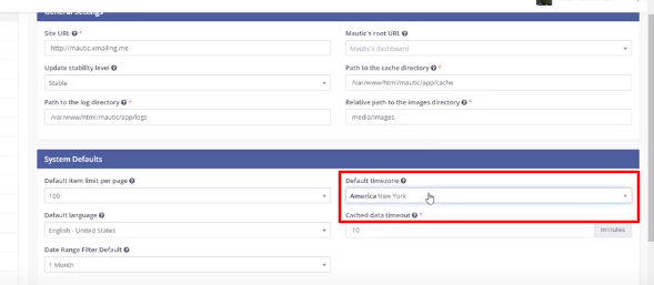 programați e-mailuri pe mautic