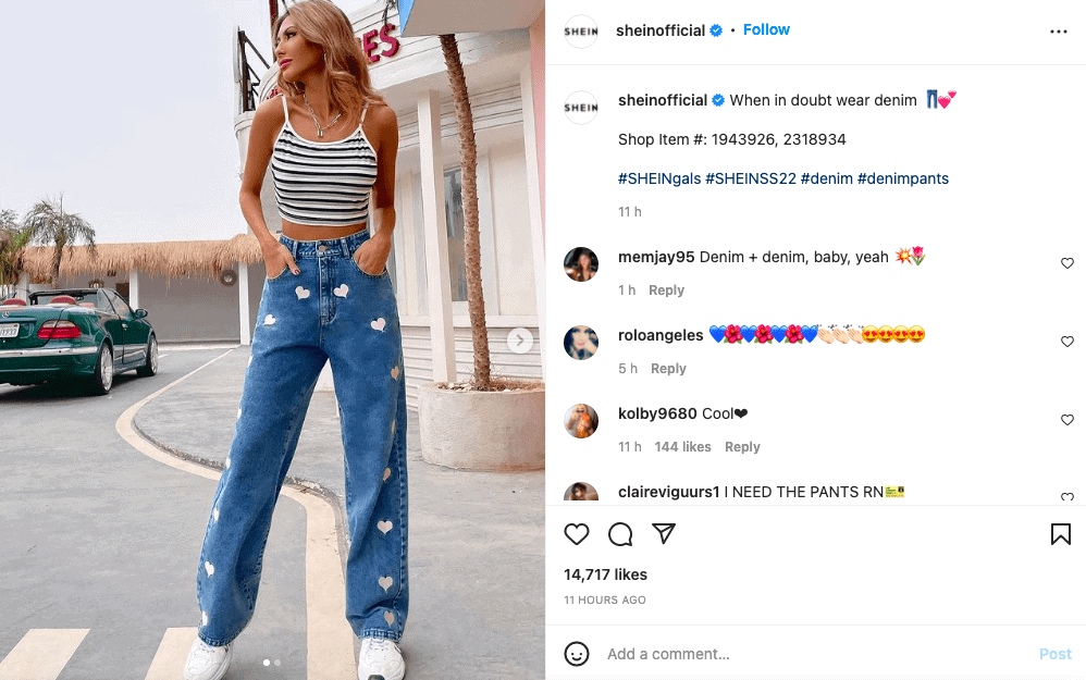 @shein oficjalny post na Instagramie przedstawiający kobietę w dżinsach z wysokim stanem
