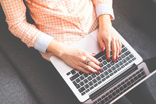 autor-blog-projekt-laptop-plan-przygotowanie-student-nauka-praca-wolny