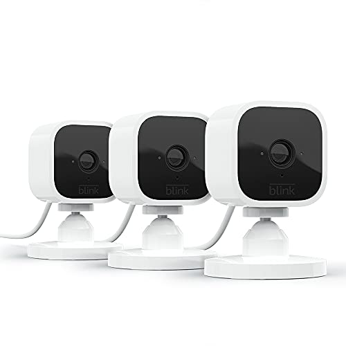 Blink Mini – Cameră de securitate inteligentă compactă pentru interior, cu plug-in, video HD 1080, vedere pe timp de noapte, detectarea mișcării, sunet bidirecțional, Funcționează cu Alexa – 3 camere