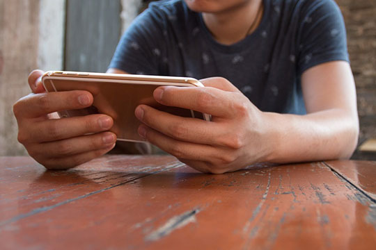 モバイルゲーム-iphone-テクノロジー-スマートフォン