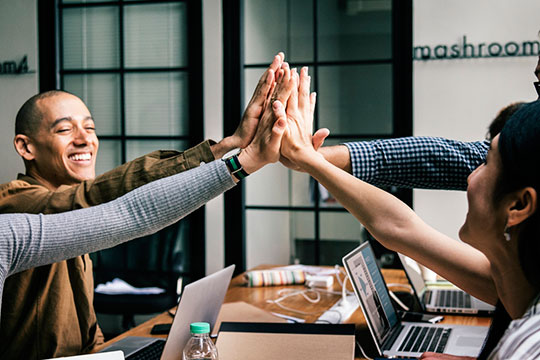 팀 작업 비즈니스 회의 거래 협업