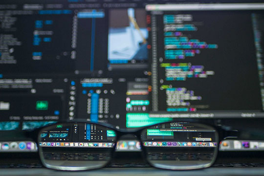 Programmieren-Codieren-Lernen-Design-Entwicklung-DevOps-Kontinuierliche-Prozesse