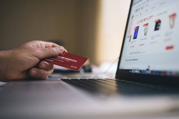 クレジットカード支払い-eコマース-ショッピング-PCI準拠-オンライン法