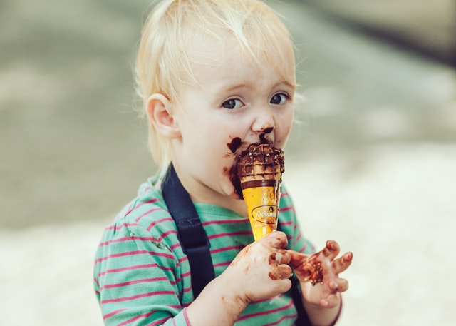 idea de recaudación de fondos sociales para helados