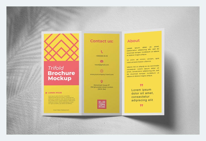 Brosur Trifold Mockup PSD Gratis