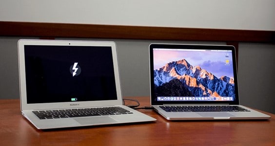 兩台 Macbook 用迅雷電纜連接