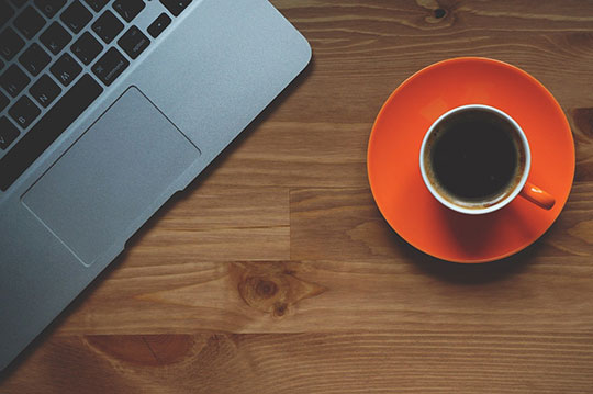 筆記本電腦辦公室 macbook 工作技術互聯網業務