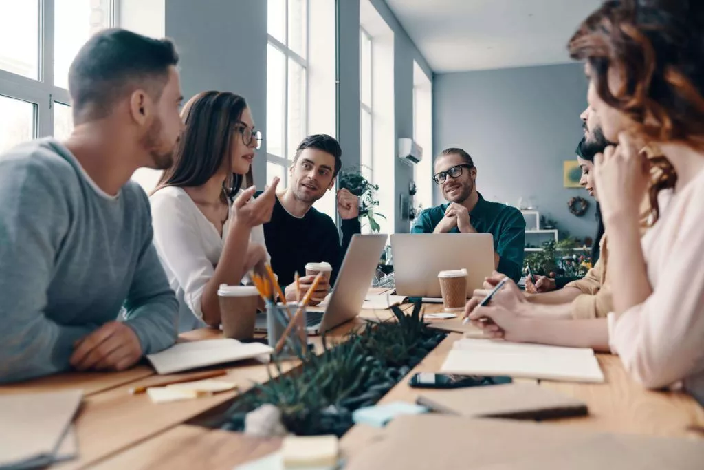 Riunione del team di marketing.