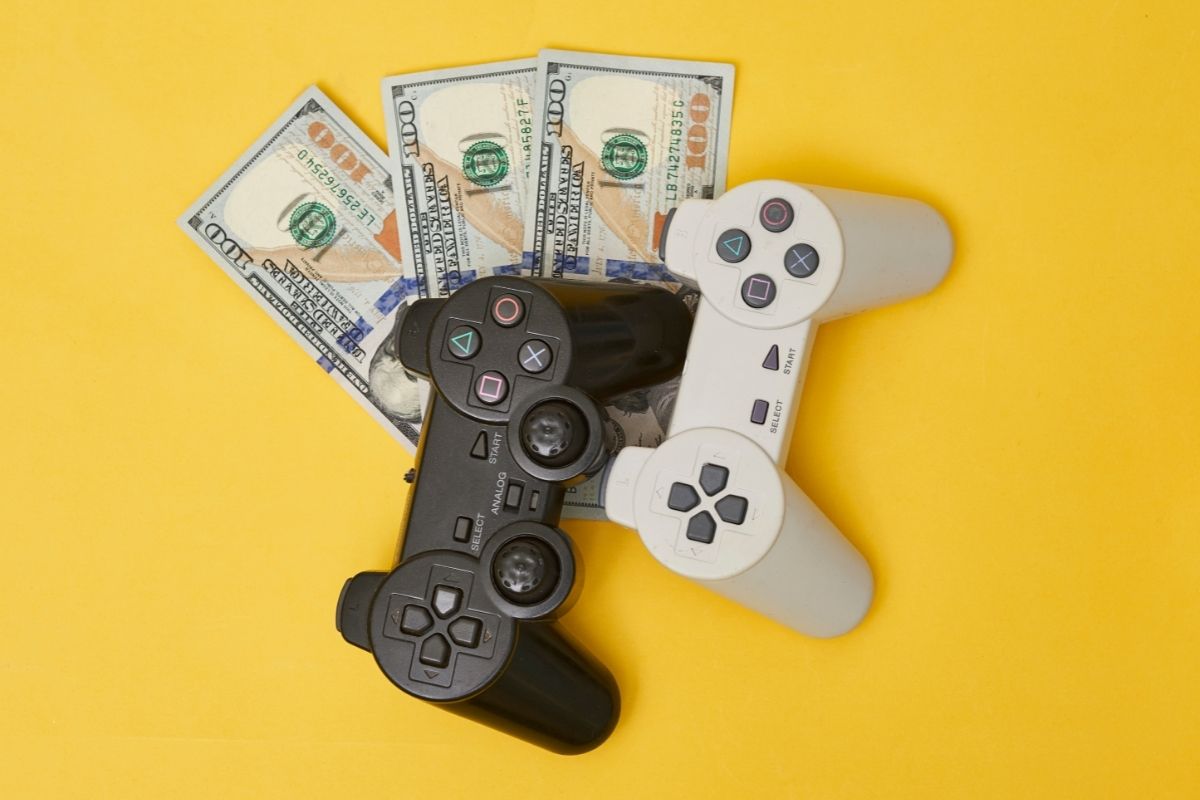 ビデオゲームでお金を稼ぐ方法