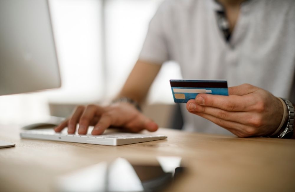 bagian dari situs web e-niaga