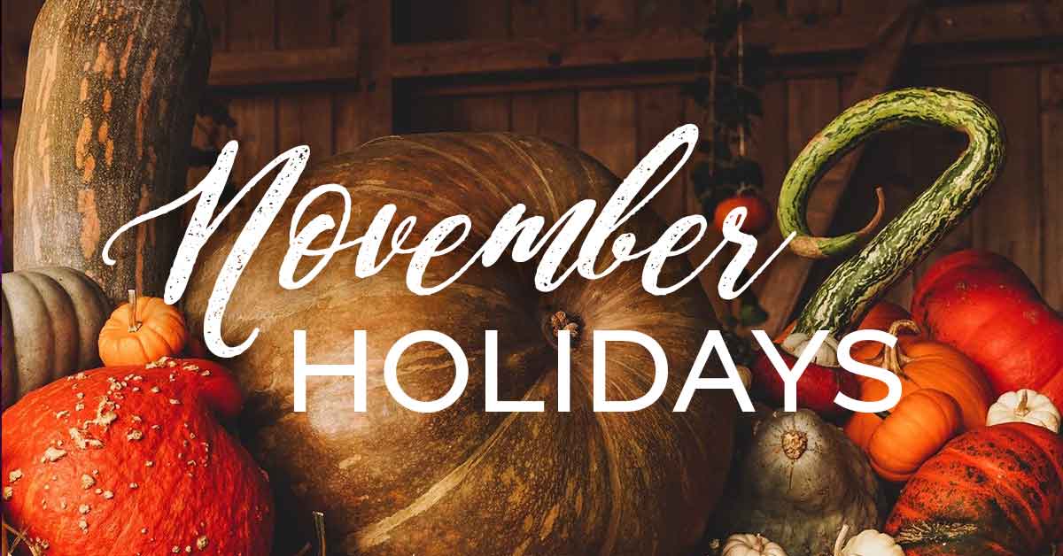 récolte d'automne de citrouilles et de courges avec texte vacances de novembre.