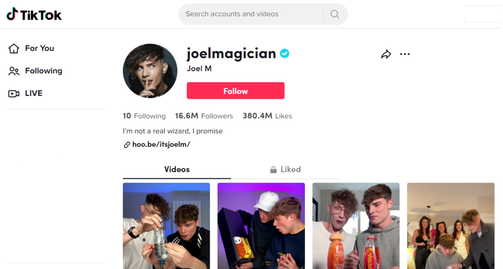 Joel é um mágico e mentalista da Irlanda do Norte