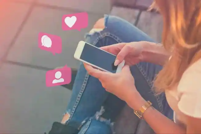 Influencer de succes în rețelele sociale