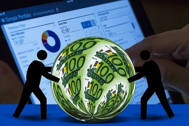 Vând internațional? Iată cum să minimizați riscul de expunere la valută