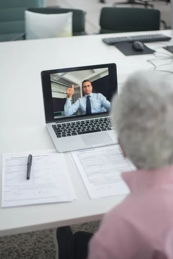 Aproveite a transmissão ao vivo nas mídias sociais para interagir com seu público