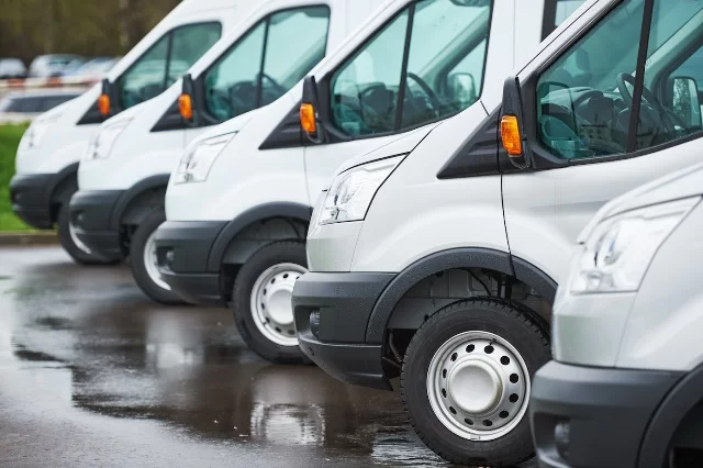 Executando uma frota de veículos? 6 maneiras fáceis de economizar nos custos da frota, dicas para garantir um gerenciamento eficiente da frota