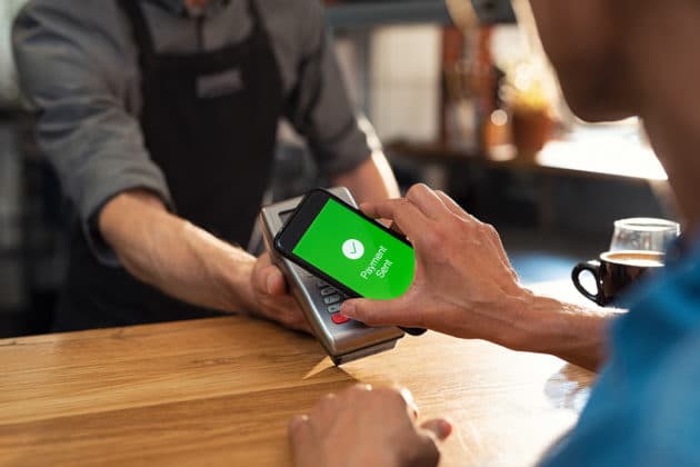 pos-digitales-zahlungsgateway-mobiles-smartphone