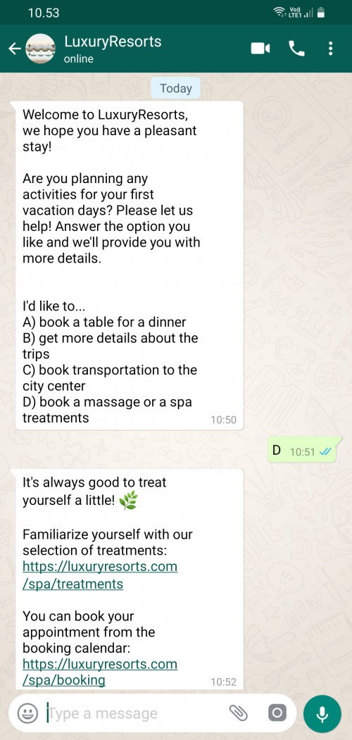 Conversație automată WhatsApp cu un mesaj de bun venit