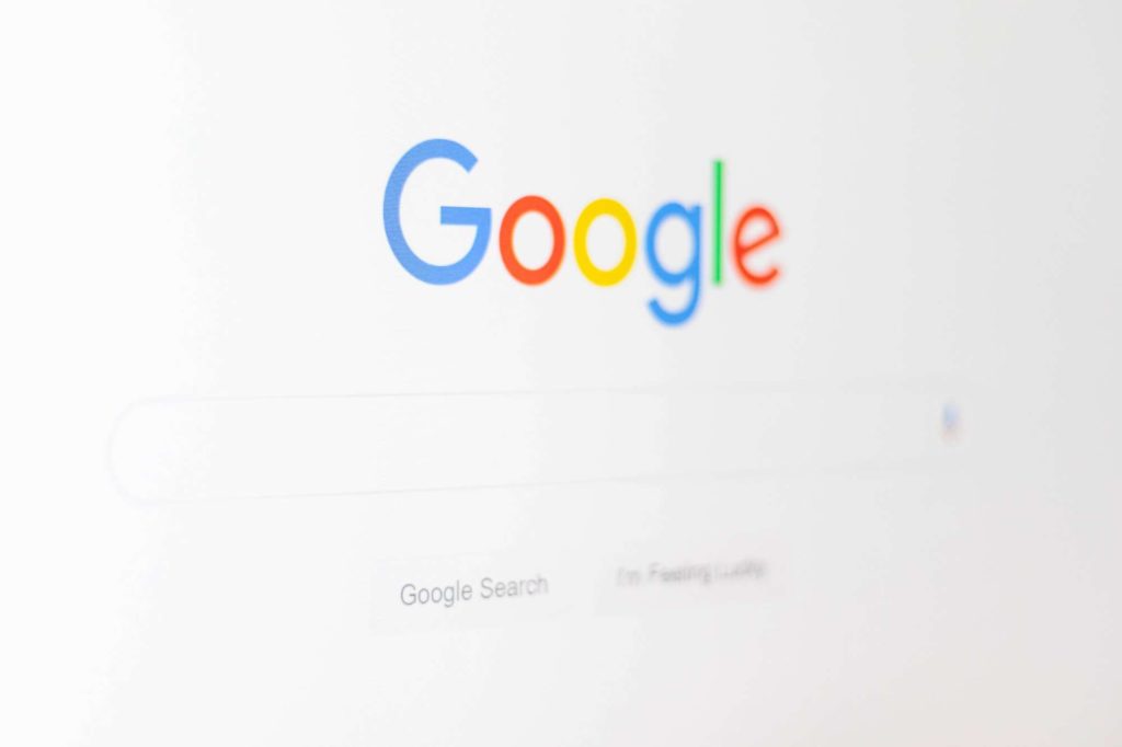 เช่นถาม Google ว่าจะเขียนหัวข้ออะไร