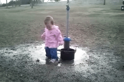 GIF Baby Fail de la cele mai amuzante videoclipuri de acasă din America
