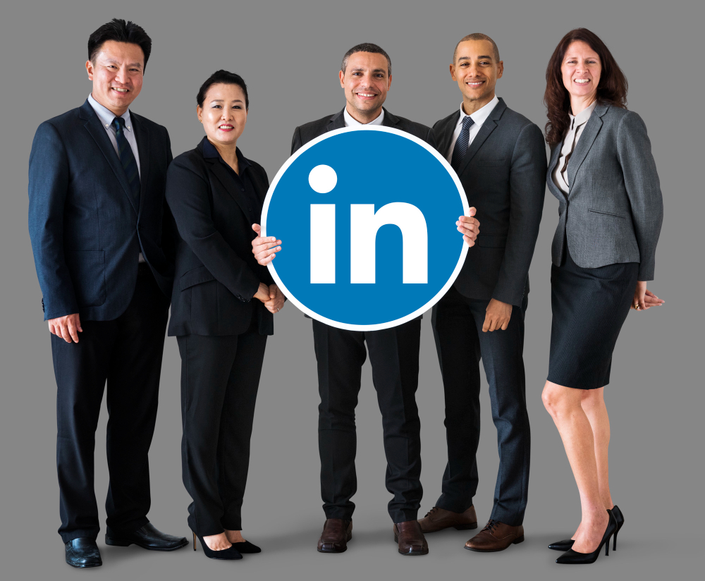 grup de persoane care dețin pictograma linkedin