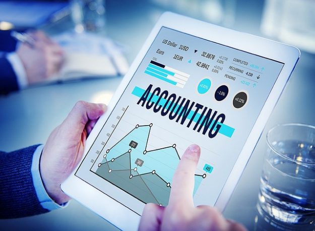 Avantajele investiției în software de contabilitate de proiect
