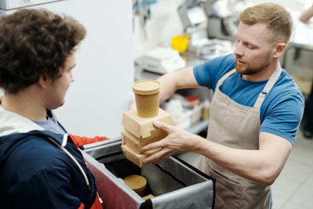 Luați în considerare acești 7 factori importanți pentru o mai bună ambalare a alimentelor și continuați să creșteți