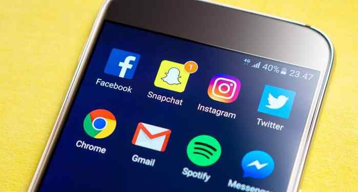วิธีส่งข้อความส่วนตัวบน Facebook