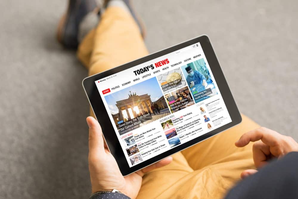 Site de magazine sur tablette.