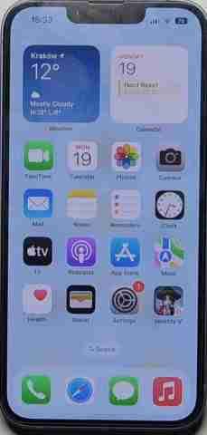 ไปที่ตัวเลือกการตั้งค่าสำหรับไมโครโฟนบน iPhone 14
