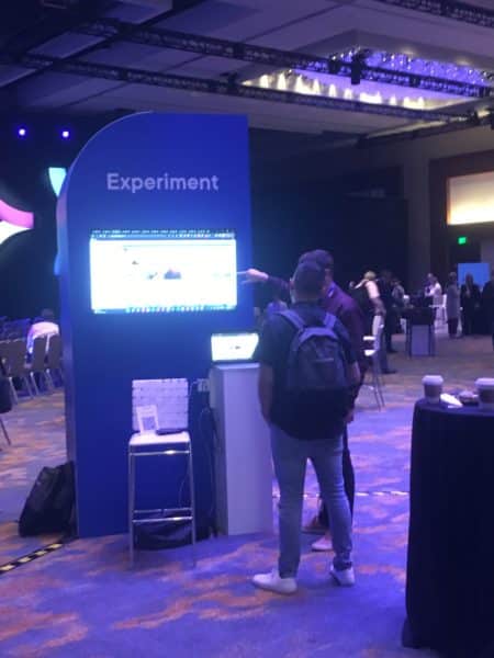 Opticonの実験ブース