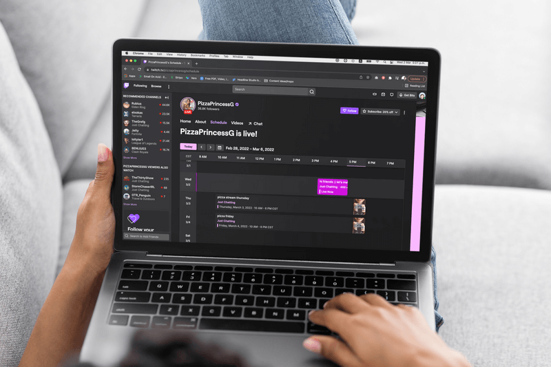 Twitch Streamers Programını Gösteren Macbook Mockup