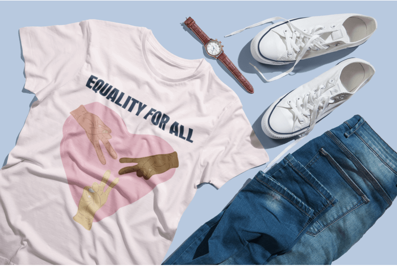 Kot pantolon ve spor ayakkabı içeren T Shirt Mockup