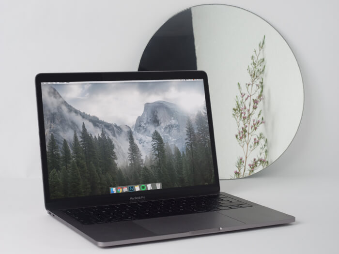 Uzay Grisi Macbook Maketi 0000