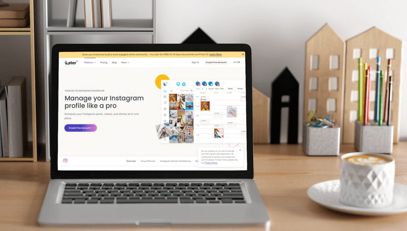 显示 Instagram 调度工具的 Macbook 样机