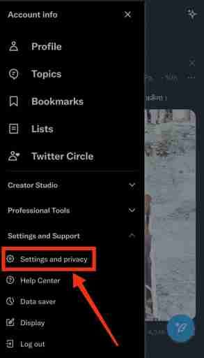 Haga clic en la opción Configuración y privacidad para hacer que la cuenta de Twitter sea privada