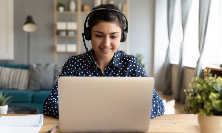 relatore virtuale del vertice