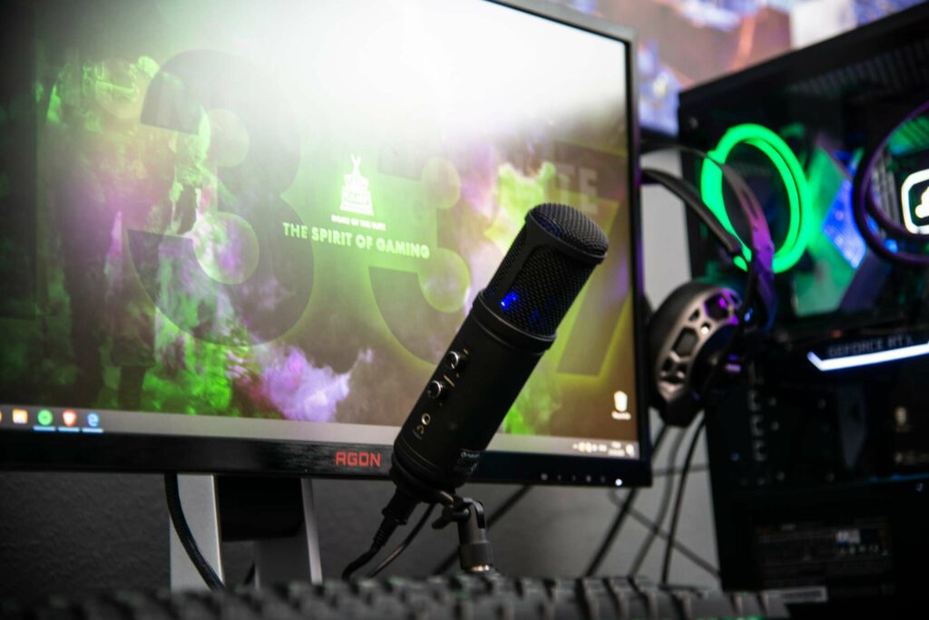 在 Twitch 上流式传输
