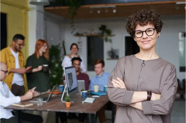 5 Tips Memotivasi Karyawan yang Terlihat Tidak Minat dengan Pekerjaannya