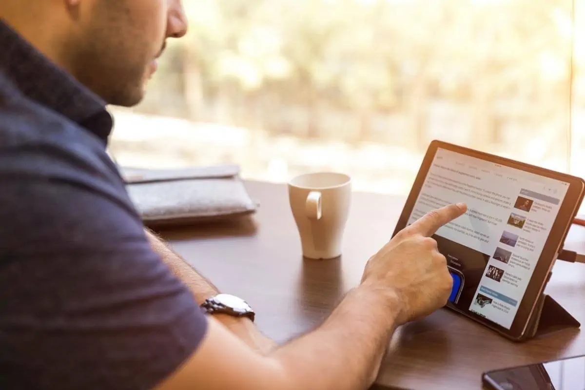 kelebihan dan kekurangan linkedin ads