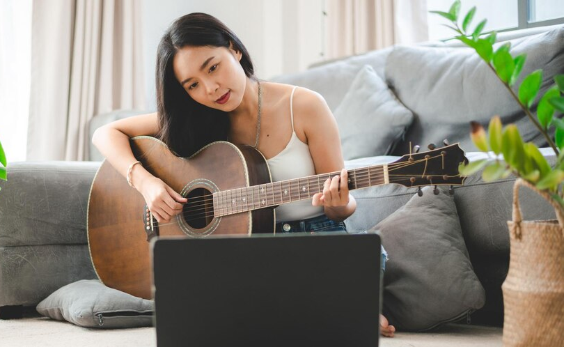 Beneficios-de-usar-aplicaciones-de-aprendizaje-de-guitarra