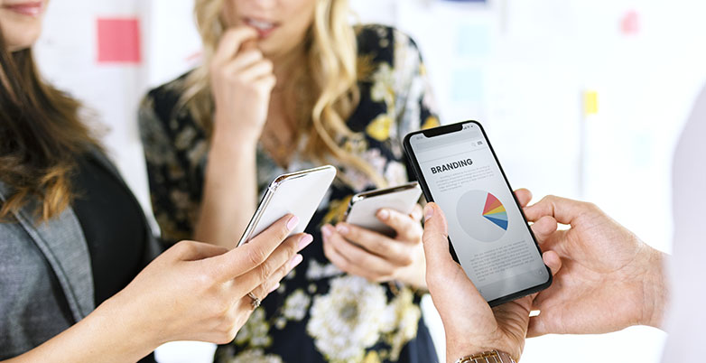 marketing wiadomości tekstowych/smsowych text and sms message marketing are effective ways to start connecting with your target audience
