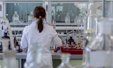 Les avantages d'utiliser un laboratoire de diagnostic et de recherche en sciences médicales