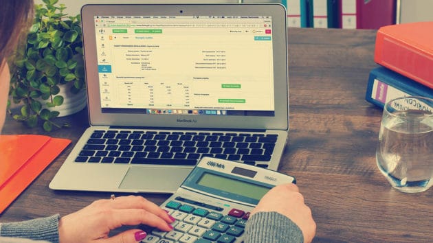 Acompanhe os gastos ao longo do ano