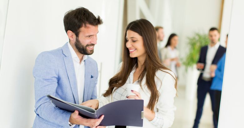 Los expertos en marketing están estudiando 8 formas internas de generar oportunidades de ventas b2b.